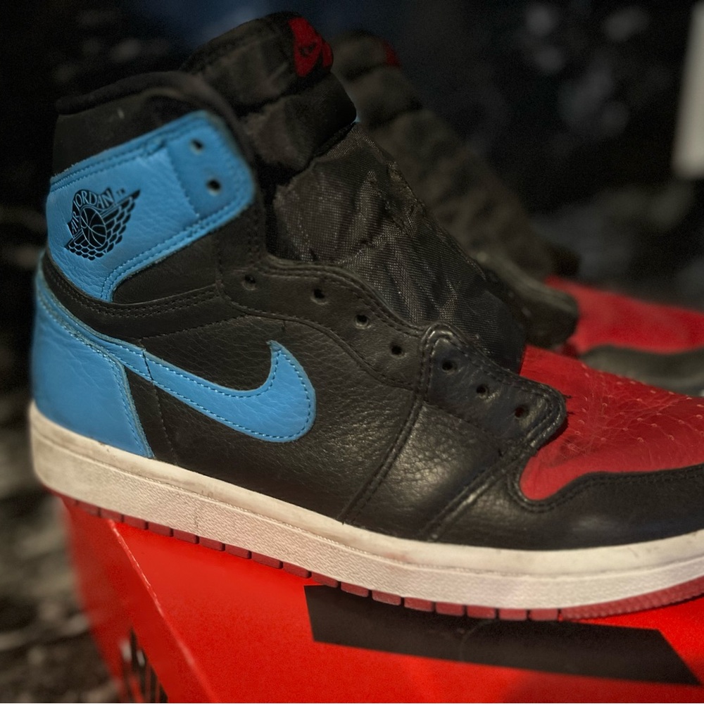 Air Jordan 1 High OG UNC to Chicago